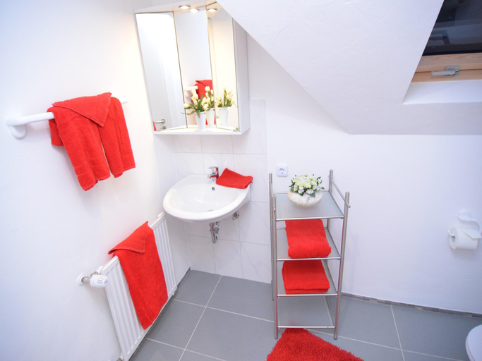 Bathroom 3, Gruppenferienhaus im Sauerland, Hochsauerlandkreis