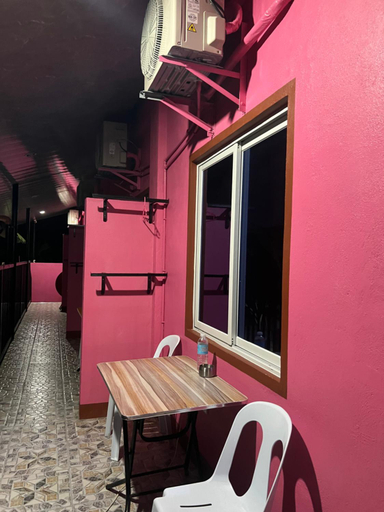 Others 5, Gerste Inn, San Juan