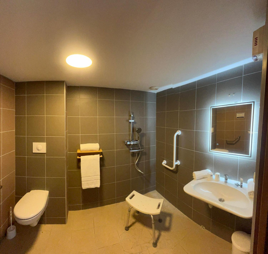 Bathroom 2, au petit quinquin, Manche