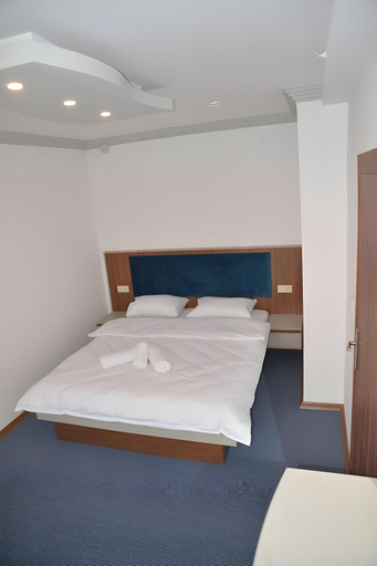 Bedroom 3, Tevetoglu Hotel, Tuzla