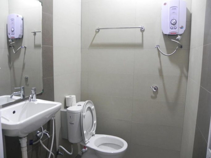 Bathroom, Stay 99 House, Malacca City