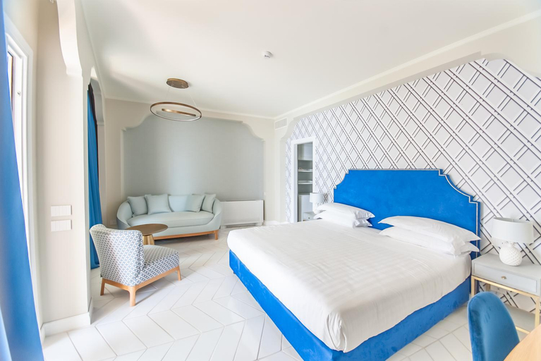 Bedroom 3, Hotel Club Due Torri , Salerno