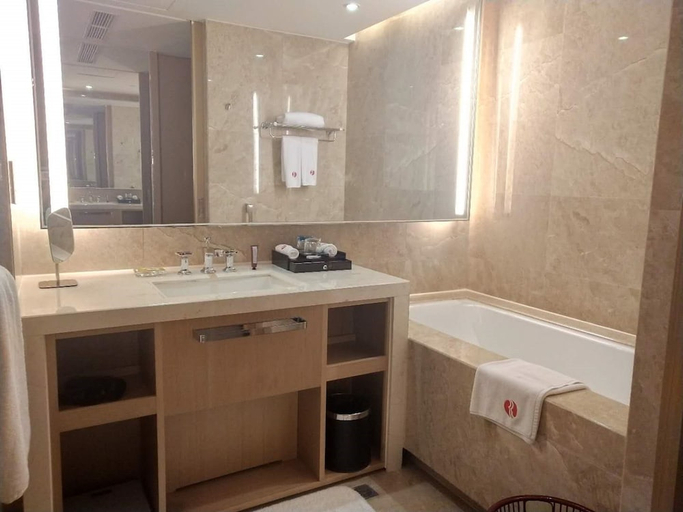 Bathroom 3, Ramada Plaza Qiandeng Kunshan, Suzhou