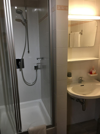 Bathroom 5, Landhaus Holzereck - Zweibettzimmer, Reutte