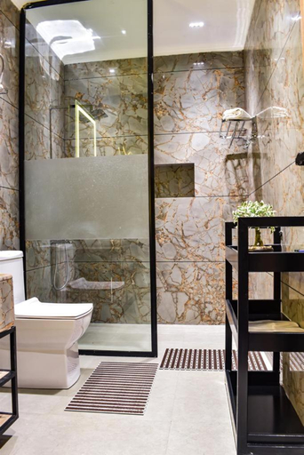 Bathroom 4, Hotel Alpine And Villas, Kangra