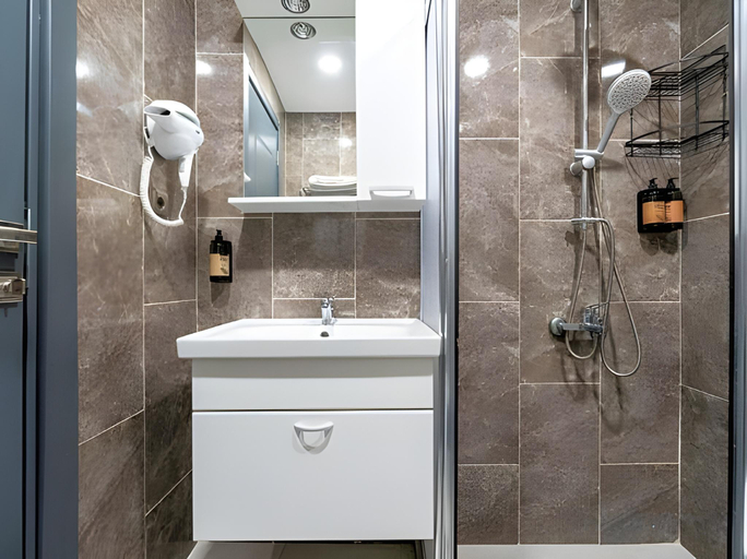 Bathroom 4, Monezza Hotel, Avcılar