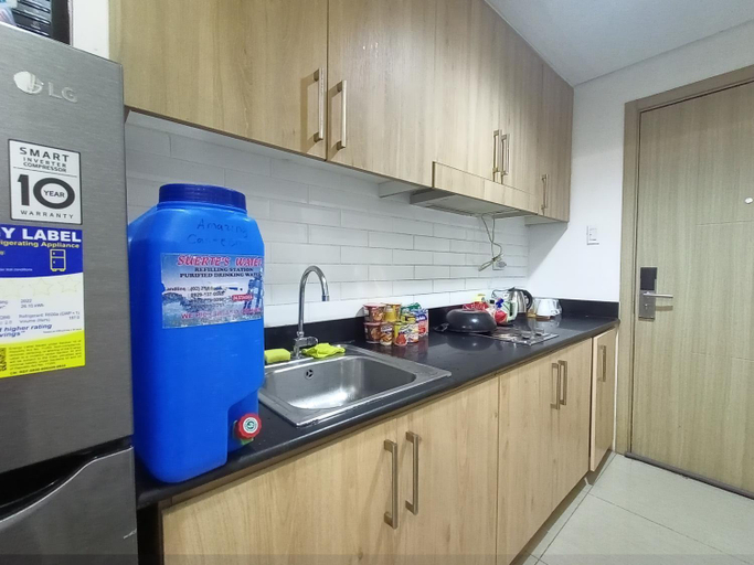 Others 4, shore 1 residence pasay city, Pasay City