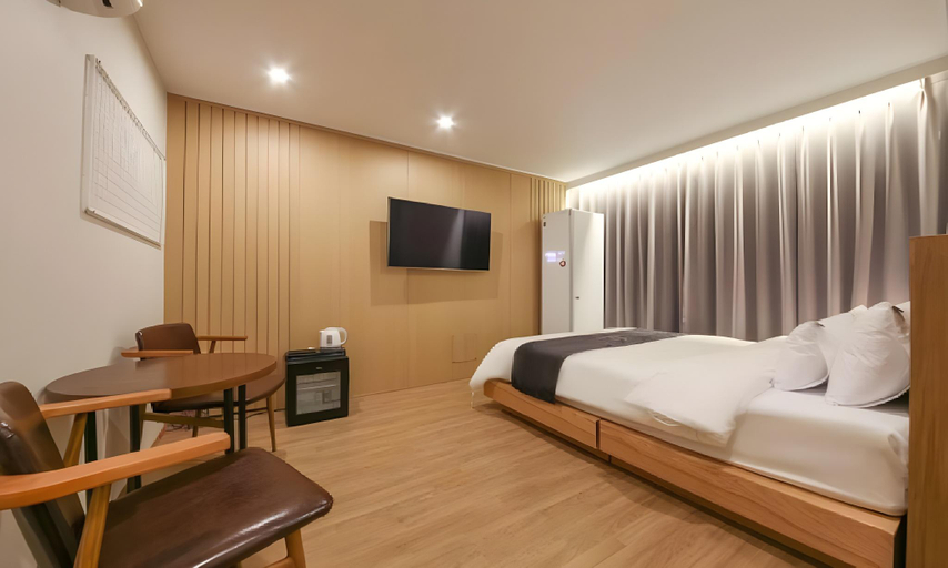 Bedroom 2, Gwangju Chungjangro Hotel Ribero, Buk