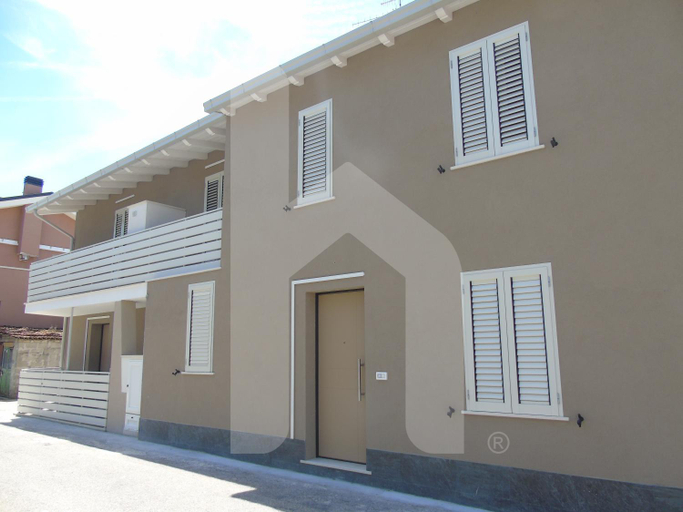 Others 4, Homiday - Residenza Tulipani, Teramo