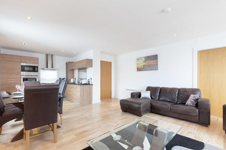 Others 4, Stylish Penthouse Suite, Edinburgh