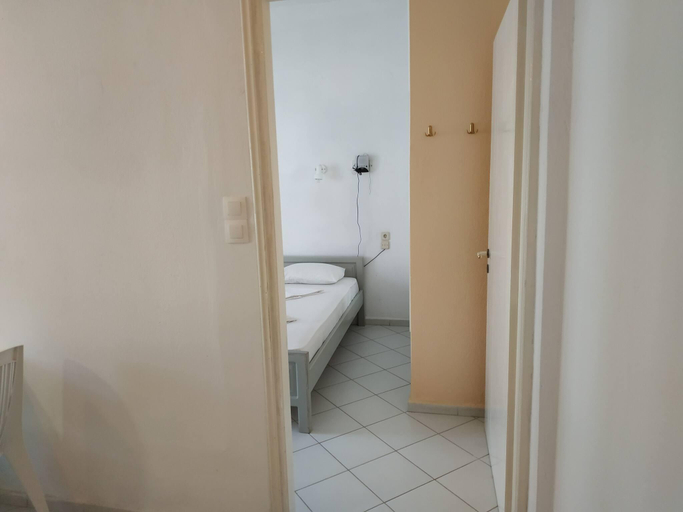 Bathroom 2, Small Apartment For 3 Pers 70meters From The Beach, Crete