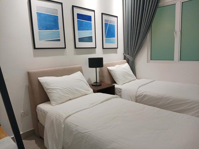 Bedroom 2, Seaview Two Bedroom Amber Cove, Malacca City