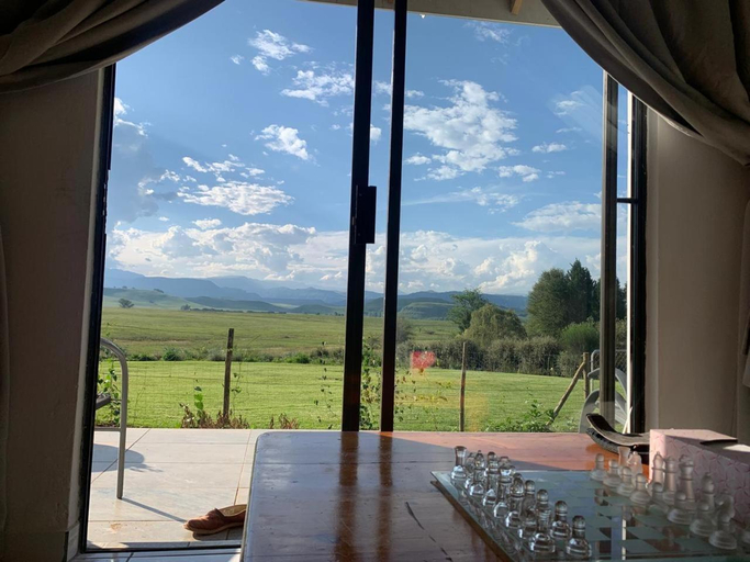 Others 3, Sani Pass View Cottage, Sisonke