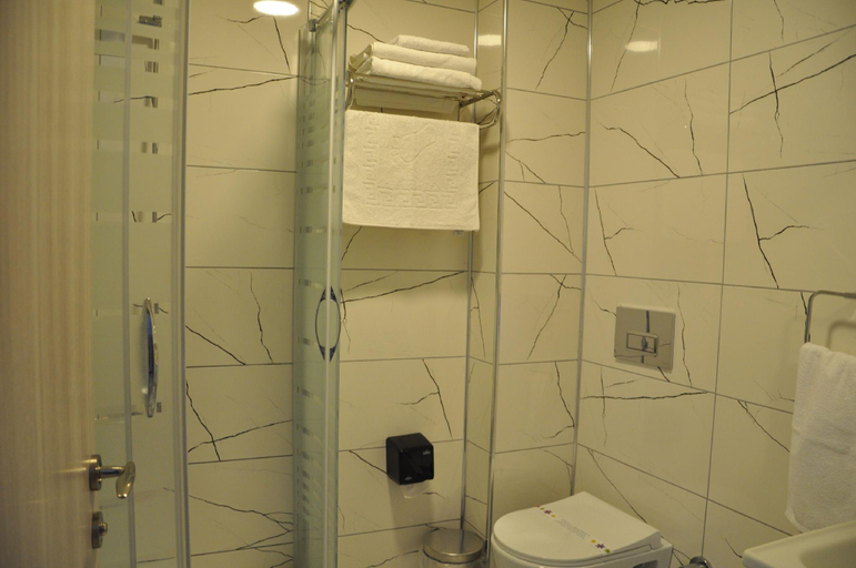 Bathroom 4, Yalıköy Deniz Otel, Çatalca