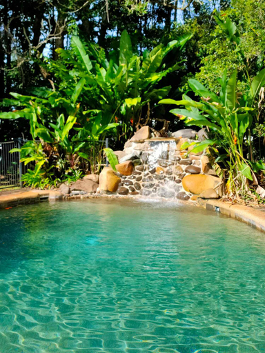 Sport & Beauty 5, Malanda Lodge, Eacham