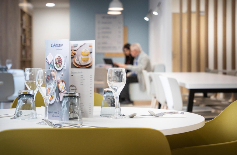 Food & Drinks 4, Oh Activ Nimes, Gard