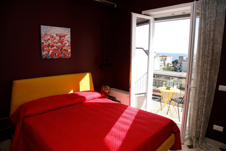 Others 3, B & B Casa Portanova, Napoli