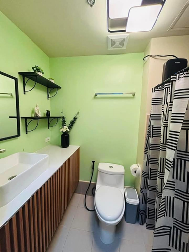 Bathroom 4, Avida Towers Atria by RedDoorz, Iloilo City