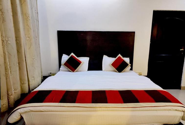 Bedroom 4, Hotel Vikram Aditya, Ganganagar