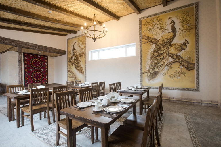 Food & Drinks 5, Pan Asiat Tashkent, Qibray