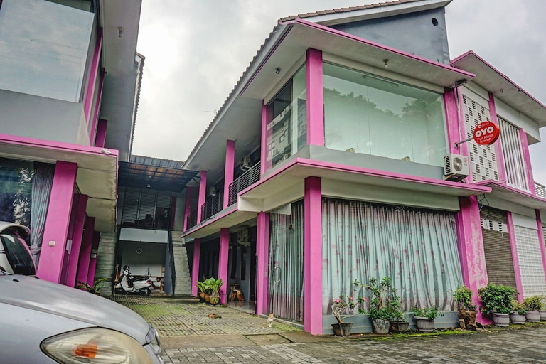 Exterior & Views 1, OYO 90187 Puri Allisa Syariah, Serang
