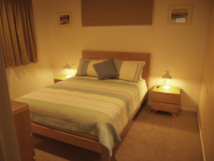Bedroom, Croesus Cottages, Grey