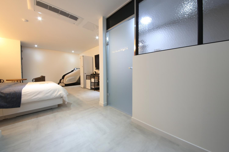Bedroom 2, Two Nights Business Hotel, Jeonju