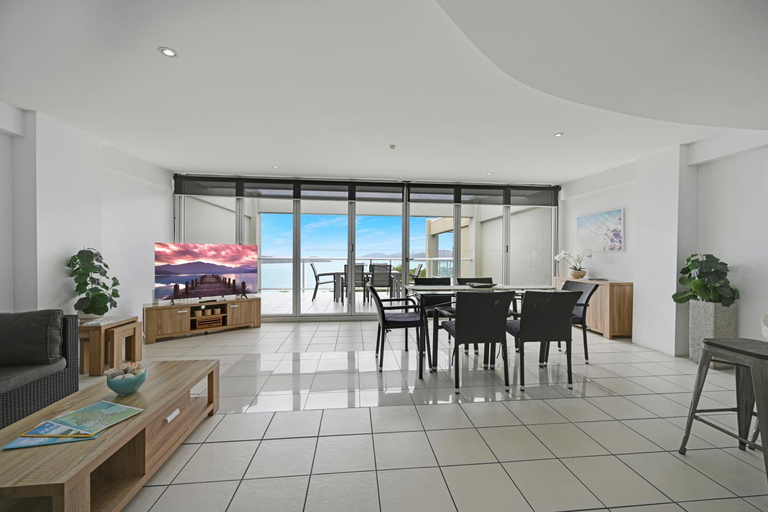 Food & Drinks, Ocean View Villas, Whitsunday