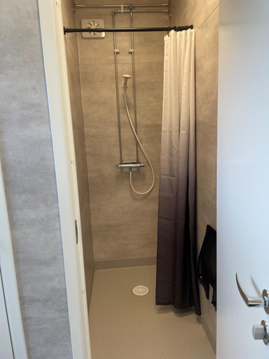 Bathroom 3, STF Hostel Larbro/Grannen, Gotland