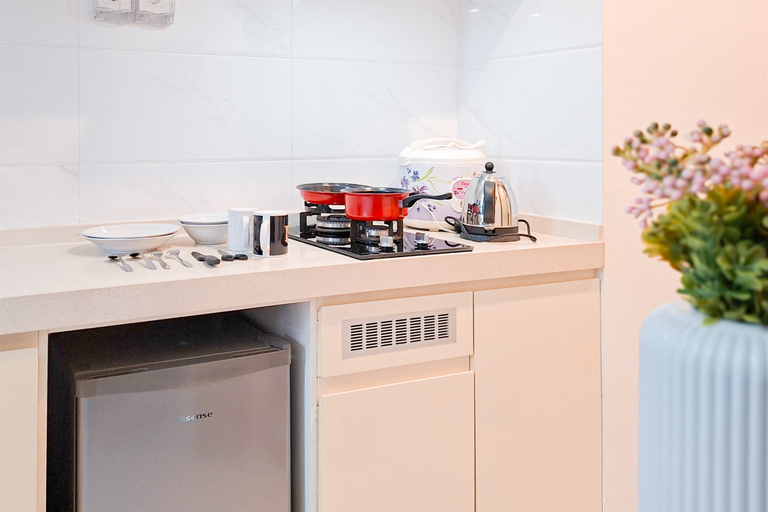 Others 4, Studio near Mall at Sky House BSD Apartment By Travelio, Tangerang Selatan