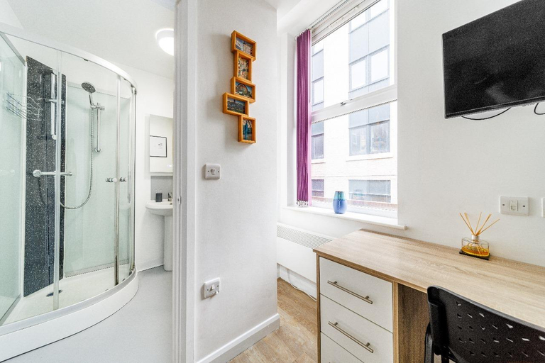 Bathroom 3, Alexandra House Apartments , Sheffield