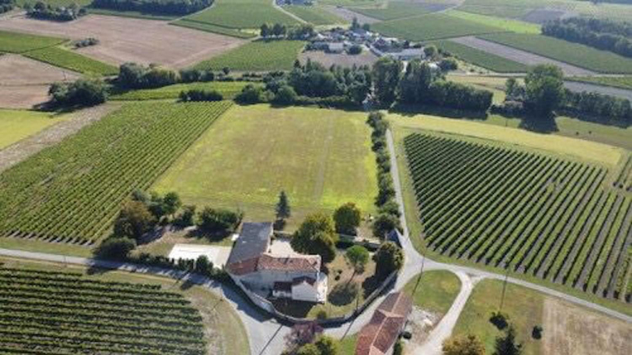 Others 3, Le Mas, Chambres d'Hotes, Verrieres, Charente