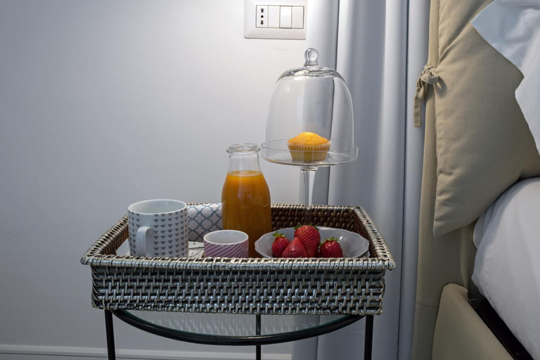Others 3, Starhost - PETIT B&B, Salerno