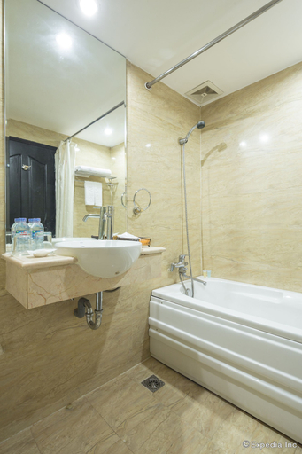 Bathroom 4, Silverland Ben Thanh Hotel, District 1