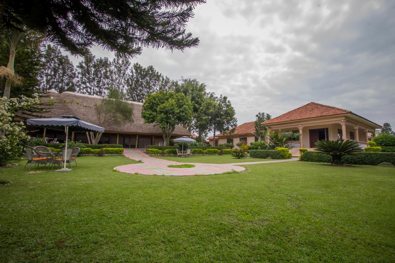 Others 4, Tuzza Hotel, Igara
