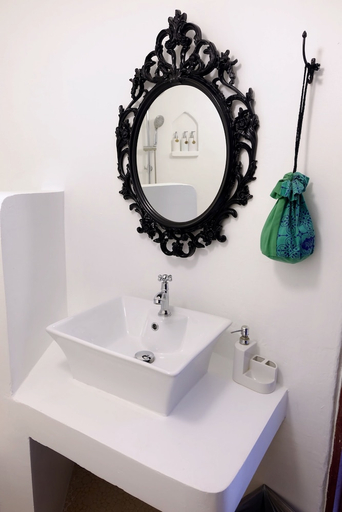 Bathroom 4, Riad Hua Hin Hotel, Hua Hin
