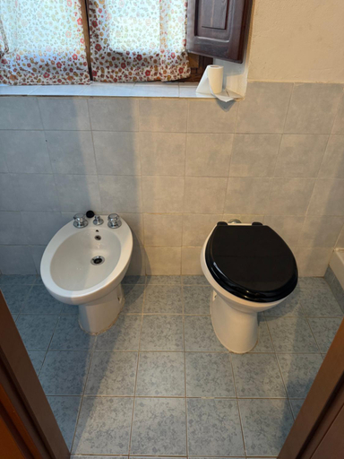 Others 3, Azzurre BeB, Arezzo