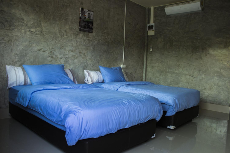 Bedroom 2, Navy Sisatchanalai, Si Satchanalai