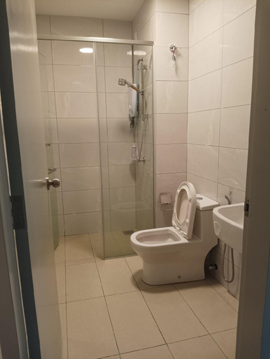 Bathroom 3, Two Bedroom Seaview @ Amber Cove, Malacca City