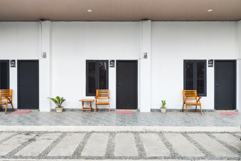 Exterior & Views 2, Urbanview Hotel Syariah @ Glory Guest House Kota Baru, Jambi