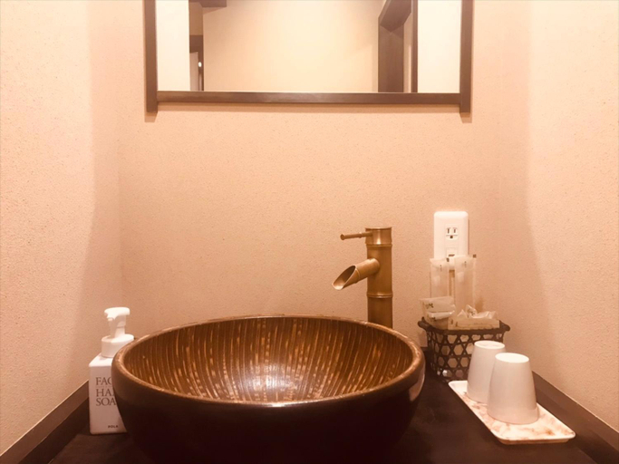 Bathroom 3, Hyakunenkominka Iroriyado Hidaya, Takayama