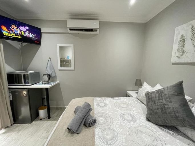 Others 2, Guest house on Gillian Unit 4, iLembe