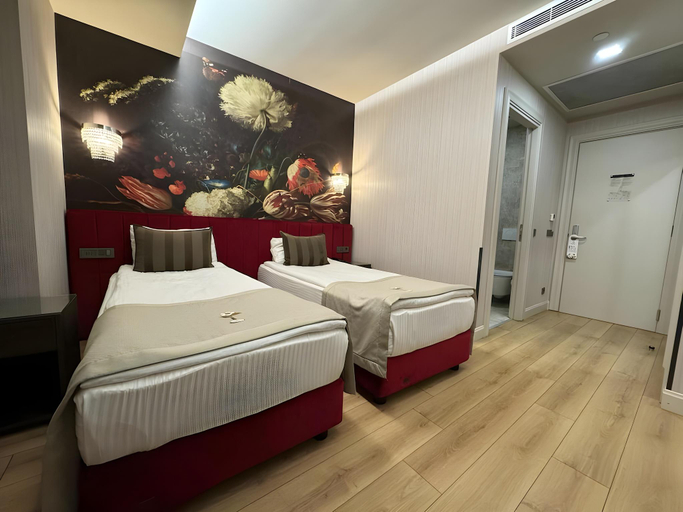 Bedroom 3, The Hotel Beyazsaray Old City - Special Category Hotel, Fatih
