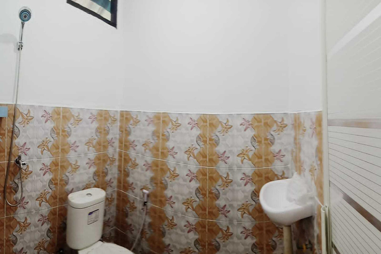 Bathroom, EXPRESS O 91843 Bbs Villa Ciater, Subang