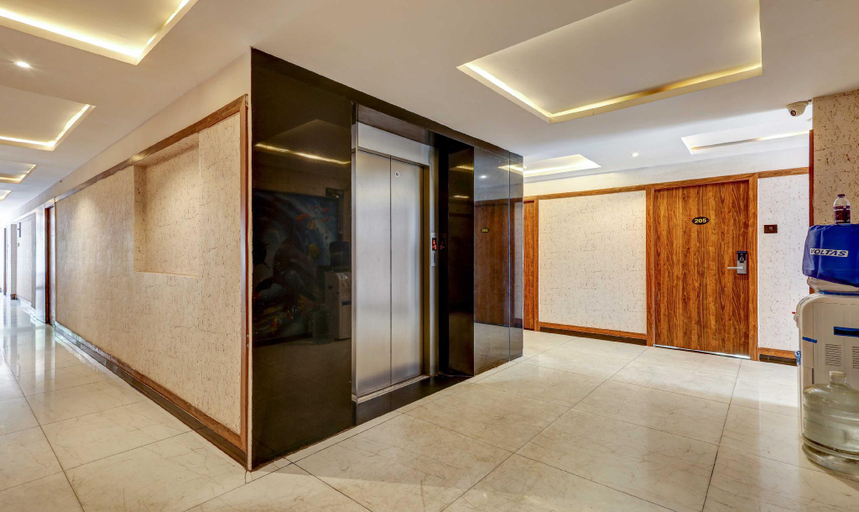 Public Area 2, Treebo Black & White RK Beach - Walkable To RK Beach, Visakhapatnam