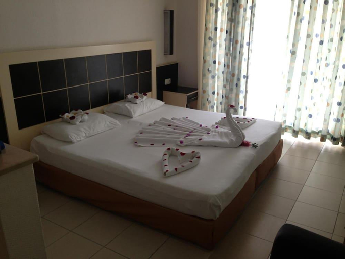 Bedroom 3, Okan Tower Apart Hotel, Alanya