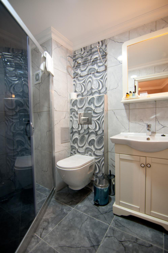Bathroom 4, Mevlana Hotel, Fatih