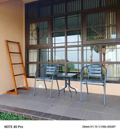 balcony 12