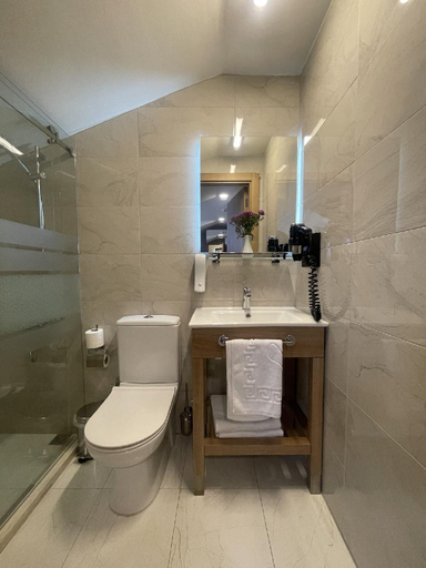 Bathroom 3, Radar Hotel, Bahçelievler