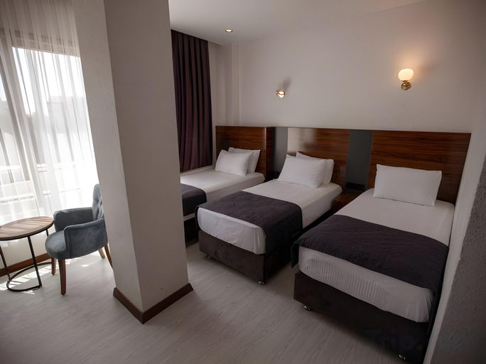 Bedroom 2, Med Airport Hotel, Arnavutkoy